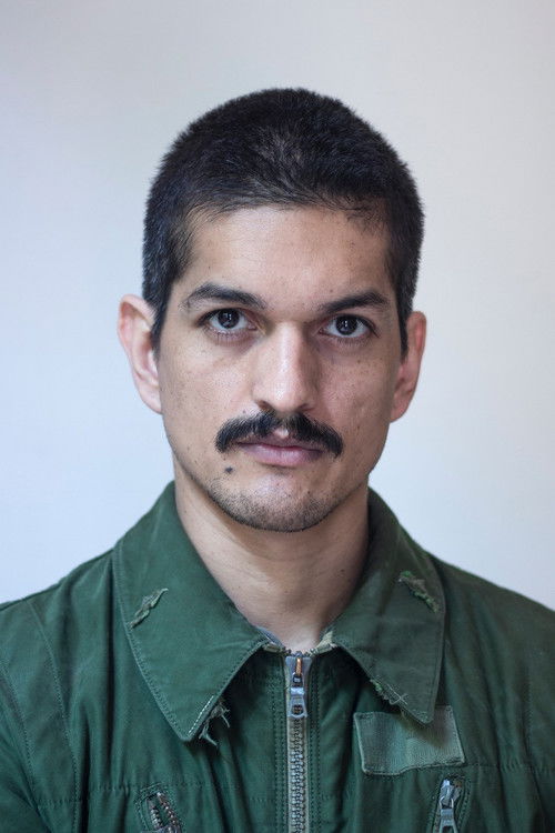 Diogo Monteiro as Gildo