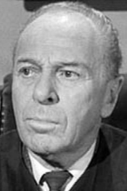 Lewis Martin as Peterson