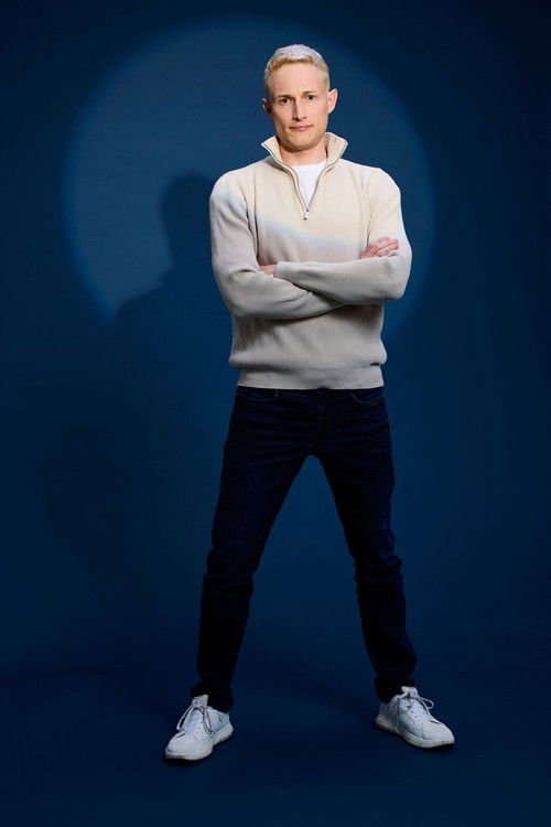 Mario Reinholdt as Self - Contestant