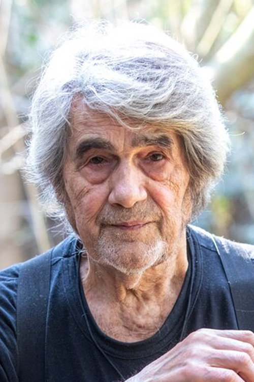 Juan José Camero as Ezequiel Labourdé