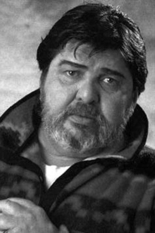 Marc Gélinas as Andre, un pompier