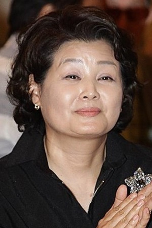 Lee Geum-ju as Choi Ji-hyeon