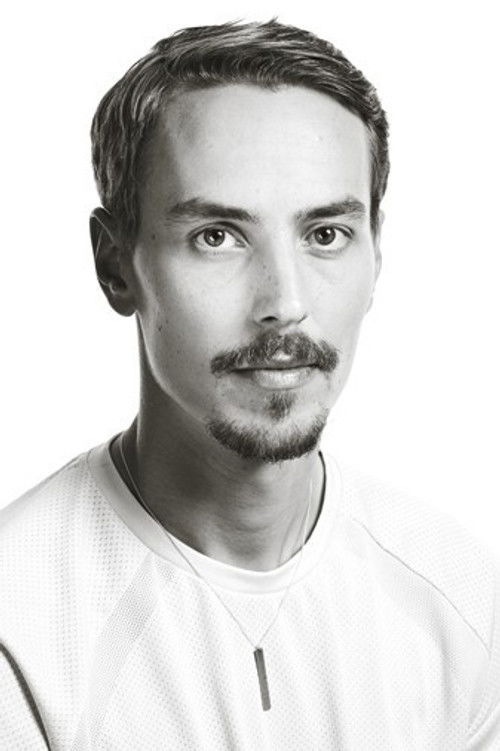 Daniel Mulligan as 1. Diener