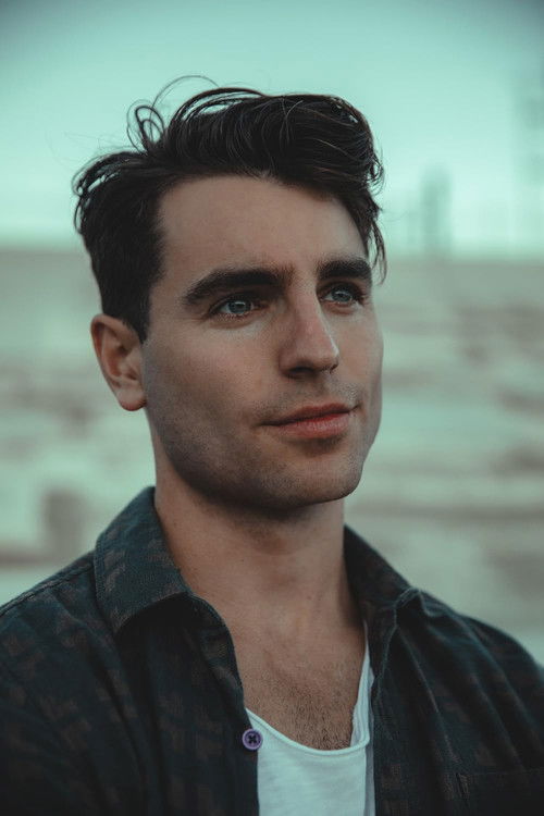 Andrew Ascough as Andrew Grayson