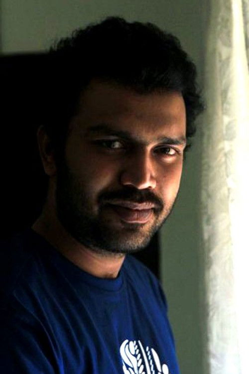 Syam Pushkaran as Pambavaasan (Cameo)