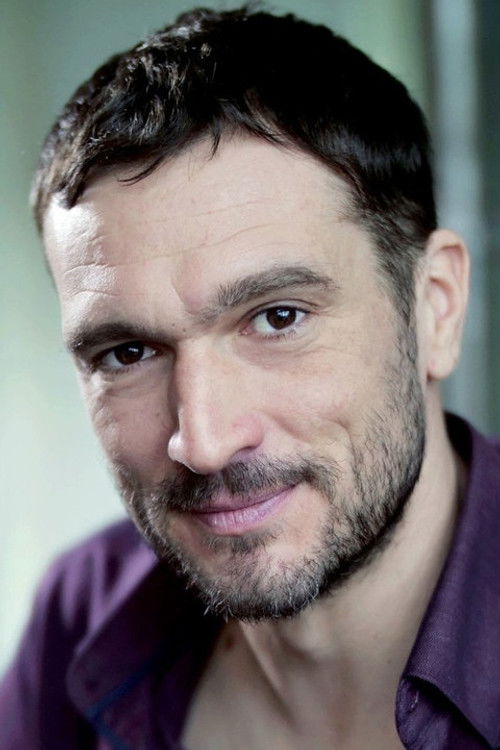 Arnaud Pépin as Le percussioniste