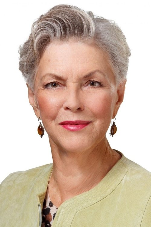 Liina Orlova as Evil Queen