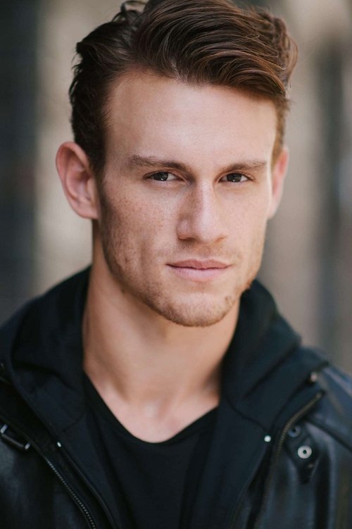 Christian Charisiou as Bumbulus (voice)