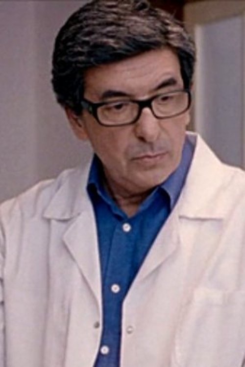 Dan Belhassen as Cardiologist