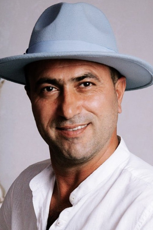 Jeykhun Zeynalov as çayxana müdiri