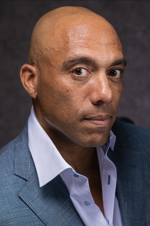 Gabriel Portuondo as 458 Waiter