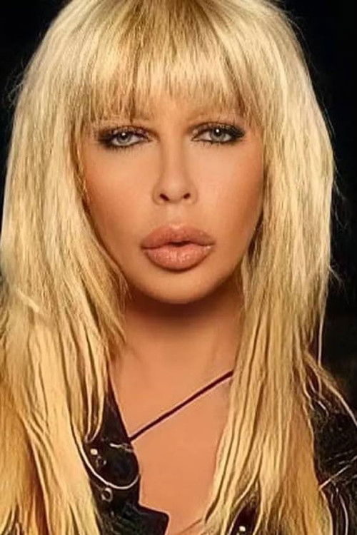 Leevon Kennedy as Madre de Marisa