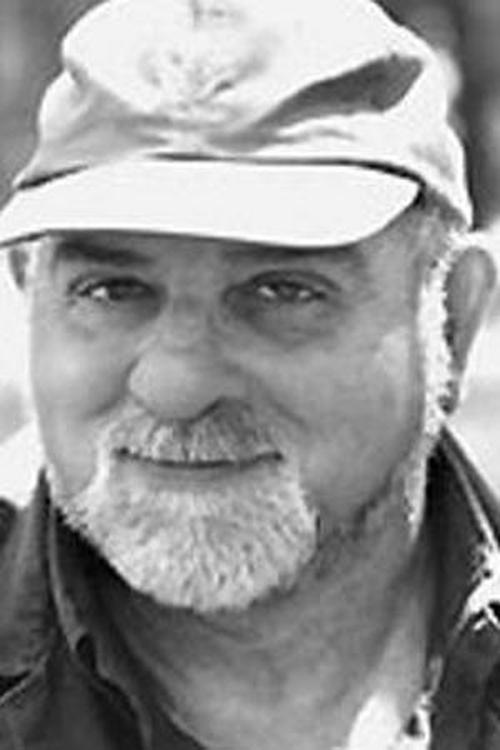 Renzo Rinaldi as emiro Kamal