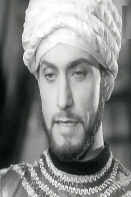 Hassan Ezzat as Lashin