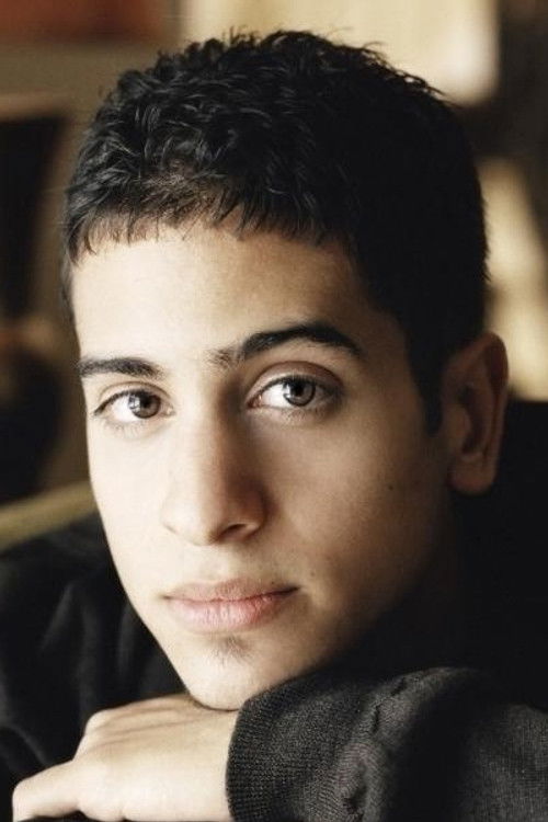 Robert Acinapura as Miles