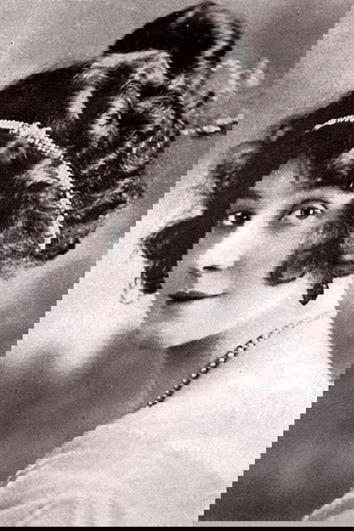 Minta Durfee as Miss Pettywood