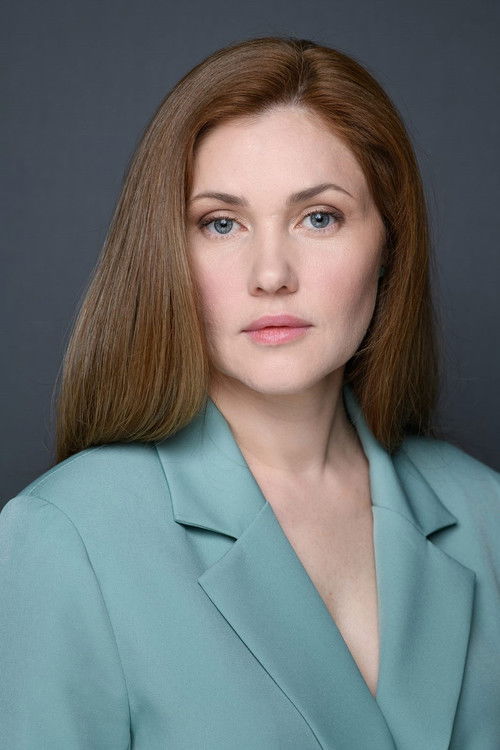 Anastasiya Litvinova as Жанна - жена Стаса