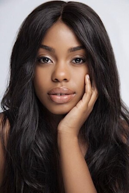 Dia La Ren Nash as Chloe