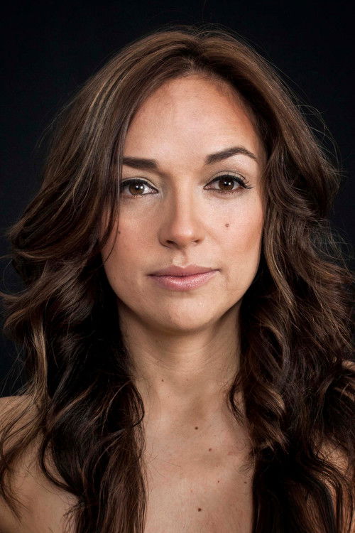 Natalia Cuéllar as Carmen