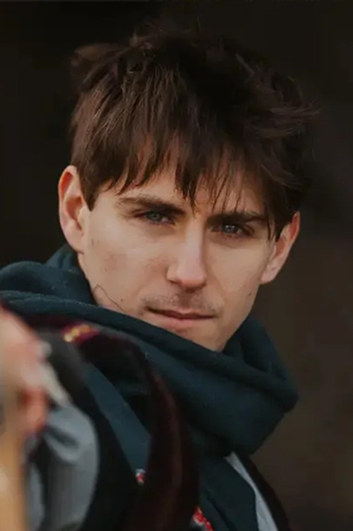 Andrew Pears as Prince Ezequiel