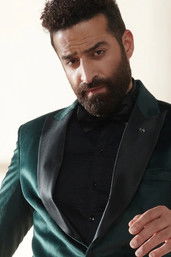 Rouhallah Gazi as Raftaar