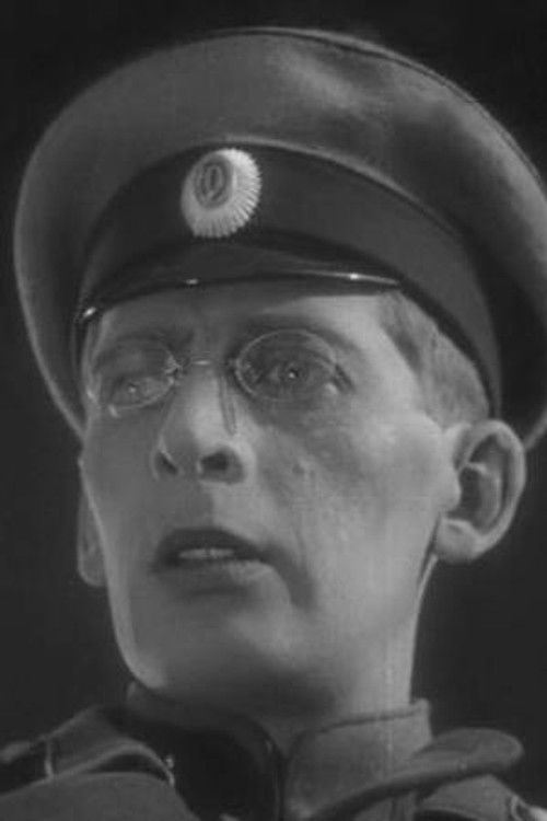 Sergey Churakovskiy as British pilot