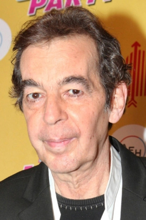 Kostas Charitodiplomenos as Singer