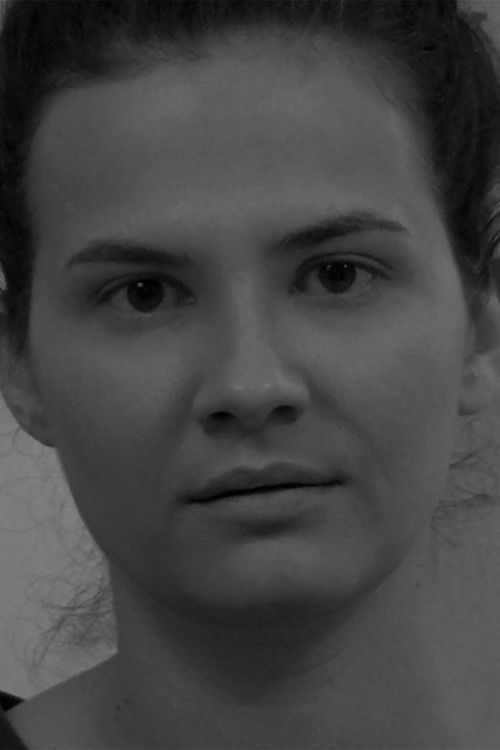 Marketa Brundova as Emma