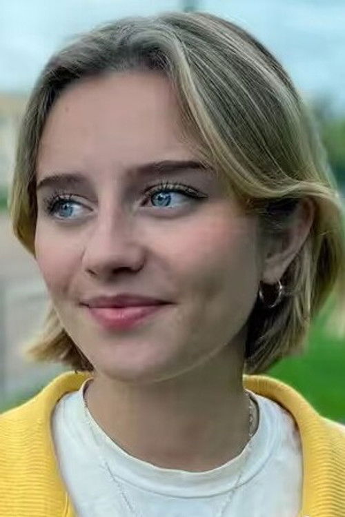 Chloé-Fleur Kolstad as Prinsesse Ellinor