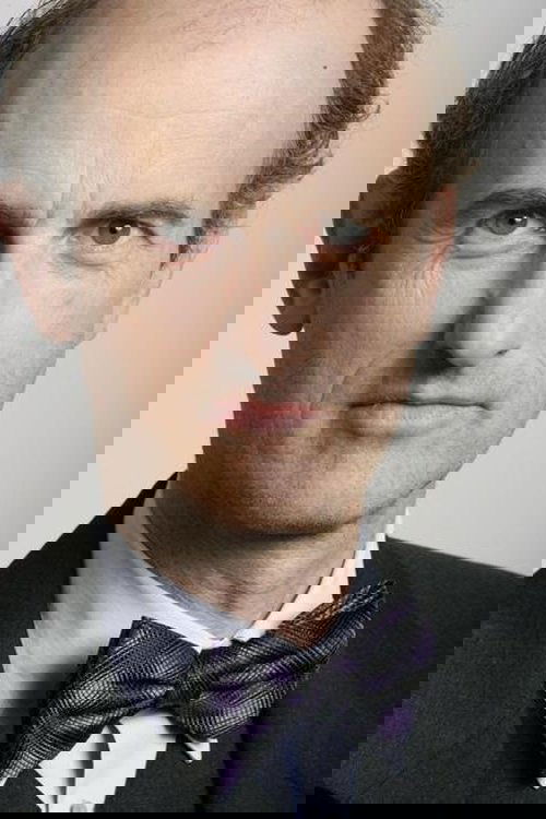 Johannes Herrschmann as Inspector