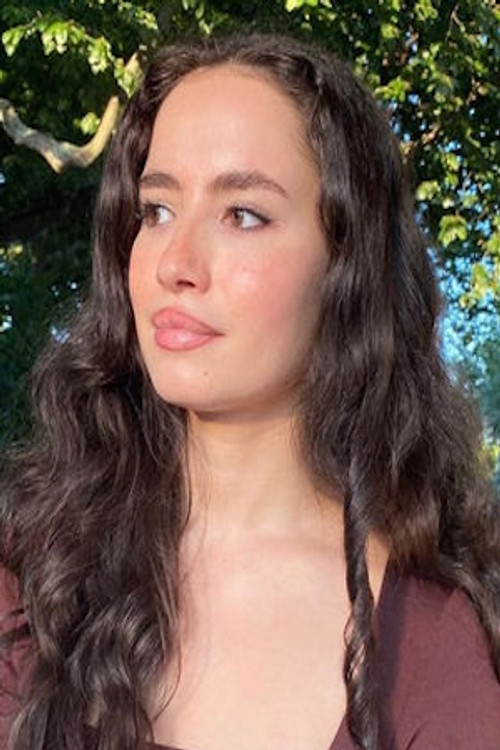 Maha Ammar as نسمه سباعي - طفلة