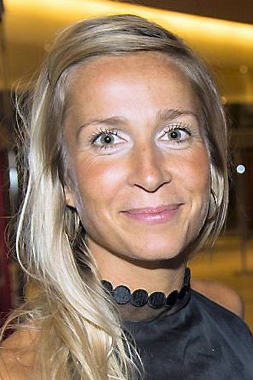 Cemille Matthesen as Herself