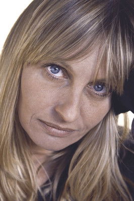 Caroline Baehr as Dominique