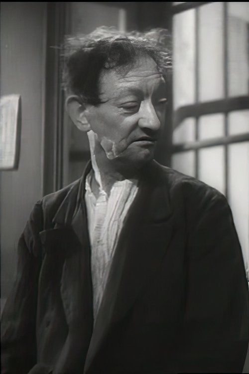 Albert Broquin as Chenildieu