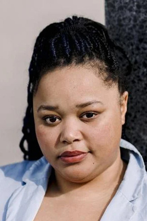 Sarah Janneh as Betsie Donderbus