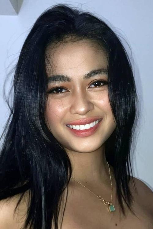 Armina Alegre as Kiki