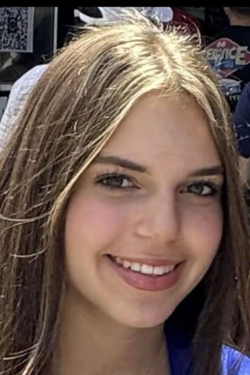 Sophia Biscotti as Young Liz