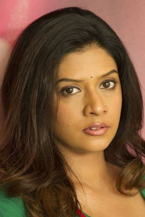 Shaila Nair as Shalini (Shalu)