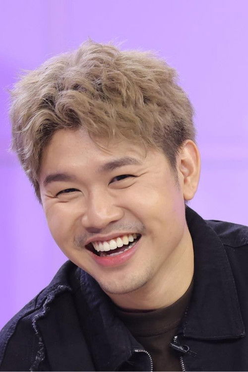 Quốc Khánh as Ông Vú