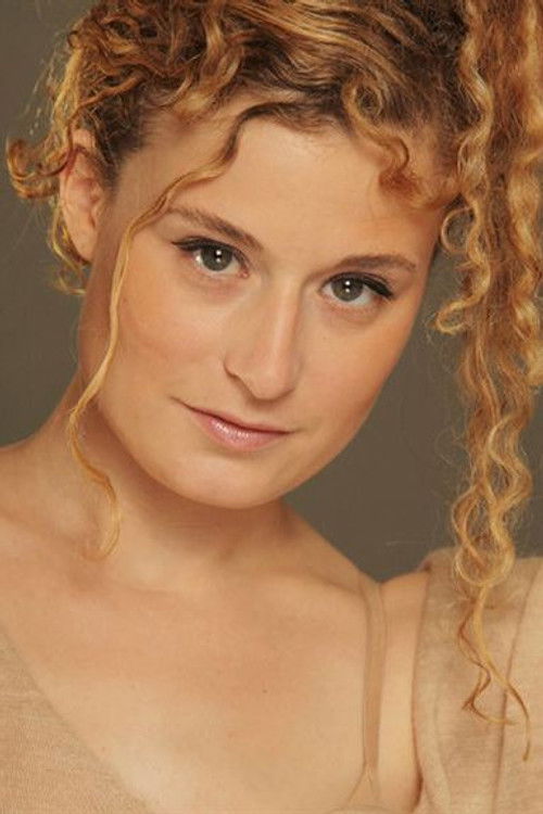Adeline Zarudiansky as Julie
