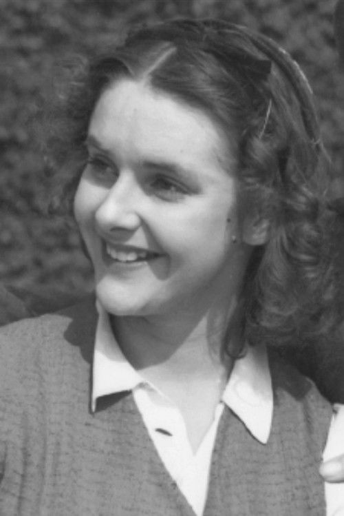 Annita Gyldtenungæ as Karin