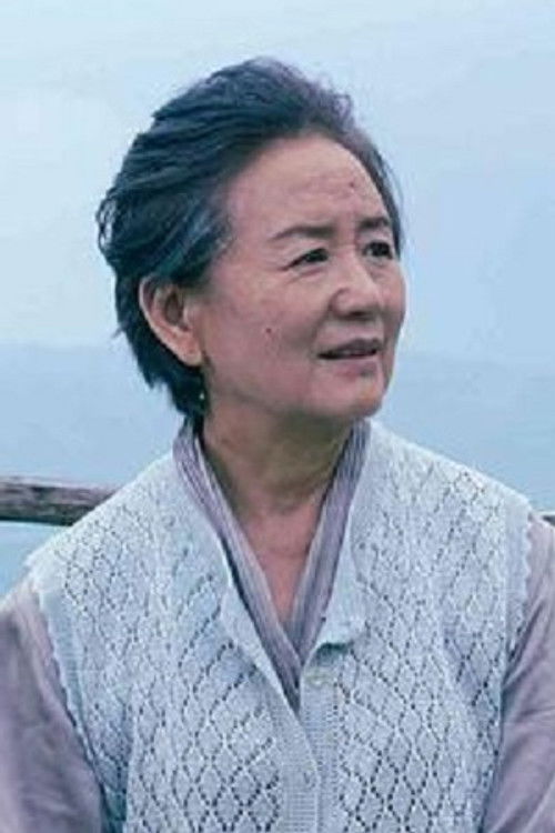 Li Li Xian as Heng Dao's Grandma