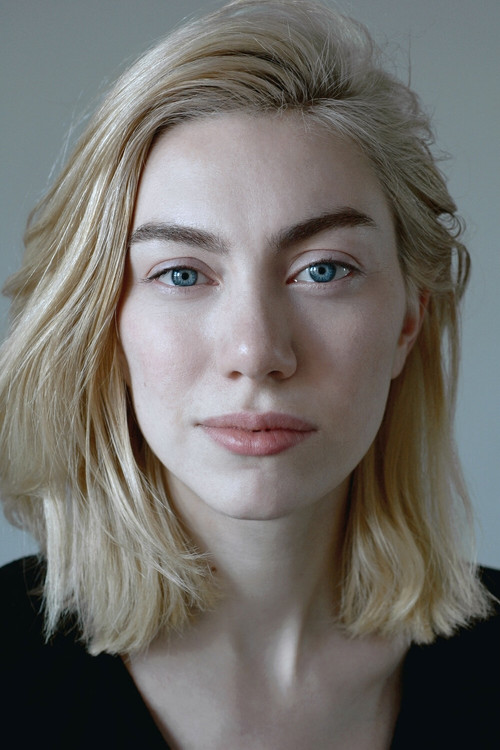 Madeline Wise as Alice