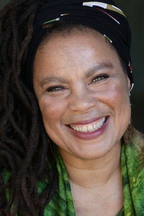 Ramona King as Francis