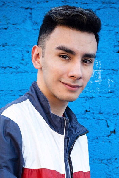 Saúl Hernández as Toñito