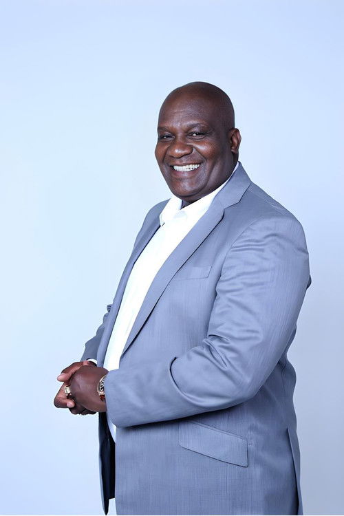 Africa Tsoai as John Maputla