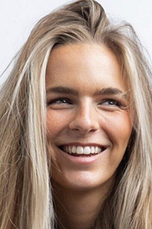 Lies Zhara as Sniperpink