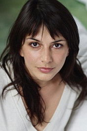 Marie Vernalde as Louise