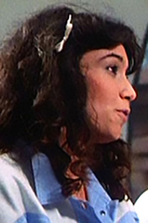 Monica Gravina as Anna Franti