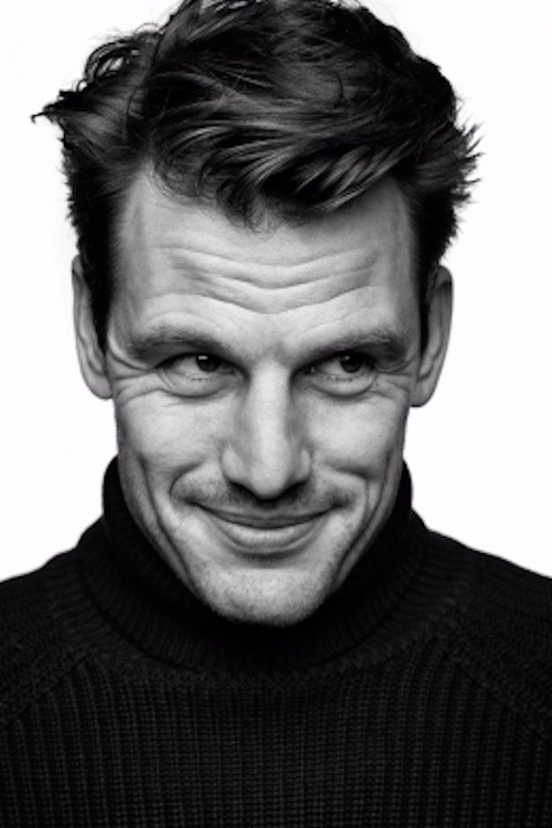 Stefan Rokebrand as Maxine van Leeuwen